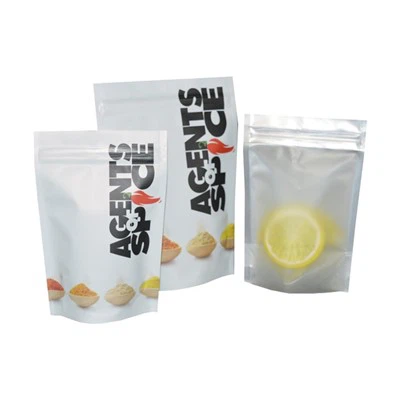 الفواكه الجافة الوقوف مع ziplock
